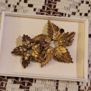 Vintage Brooches!